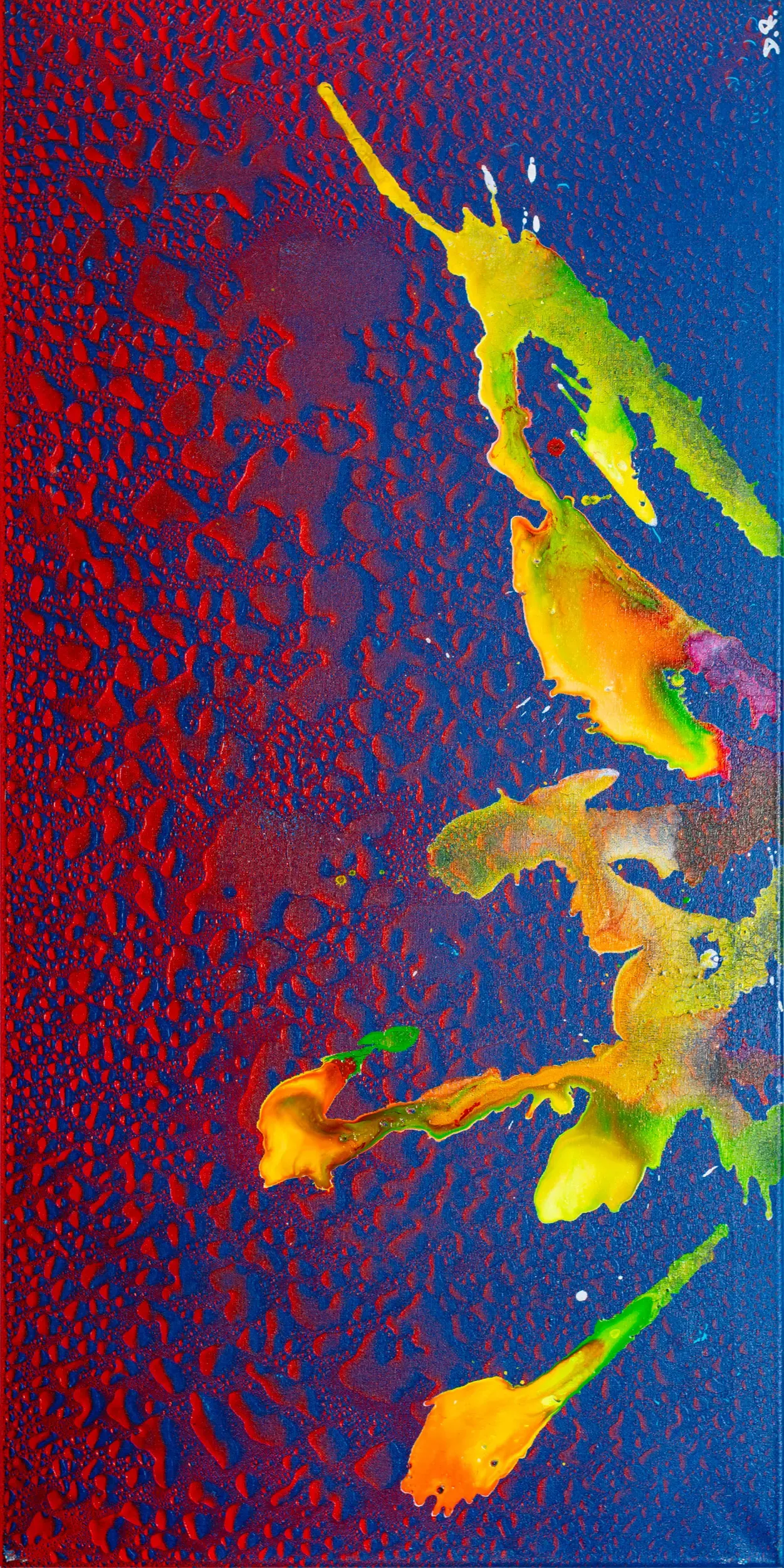 Abstraktes Gemälde mit farbigen Spritzern auf rot-blauem Grund