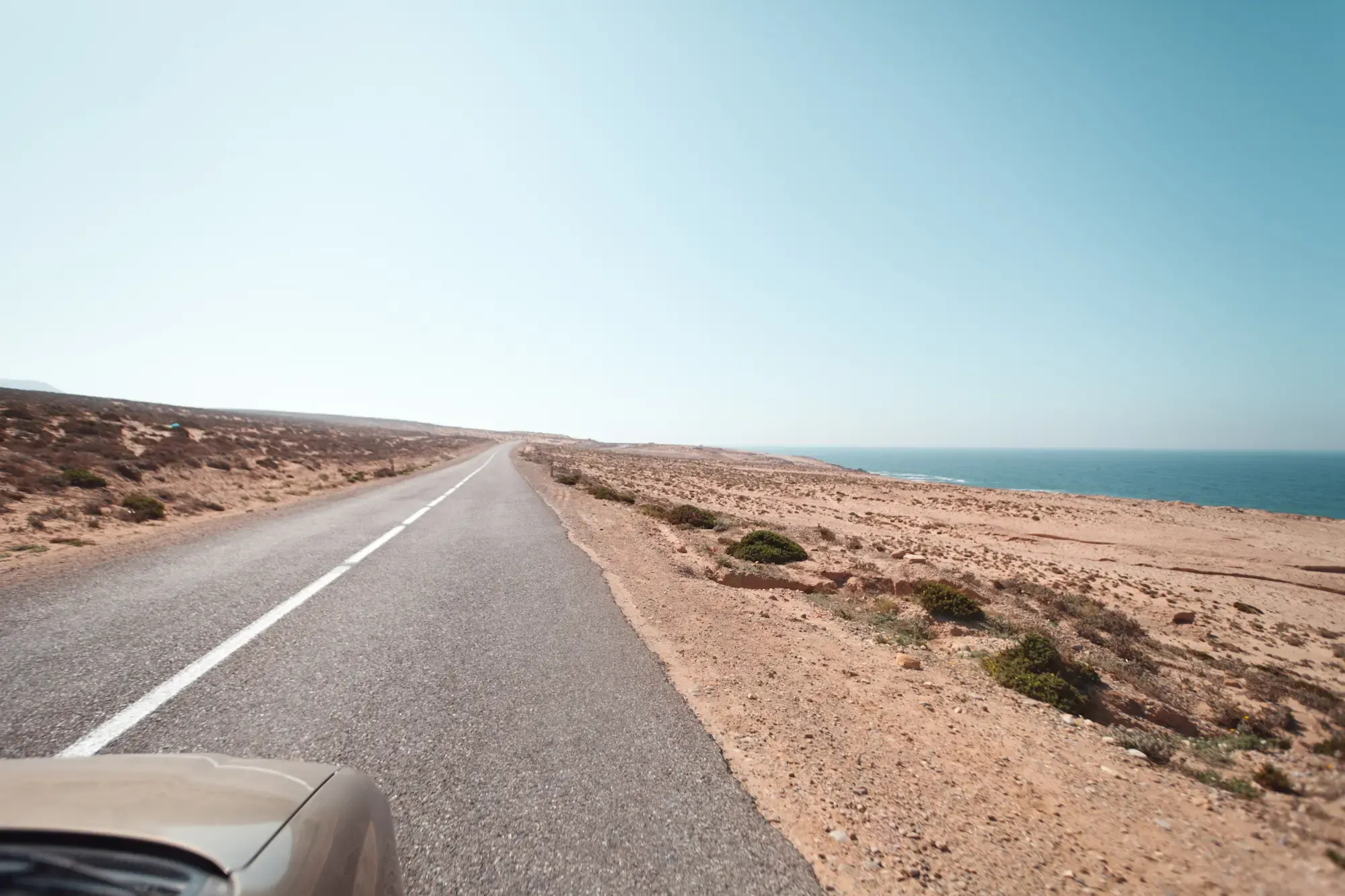 Leere Küstenstrasse in Marokko, Morocco Experience