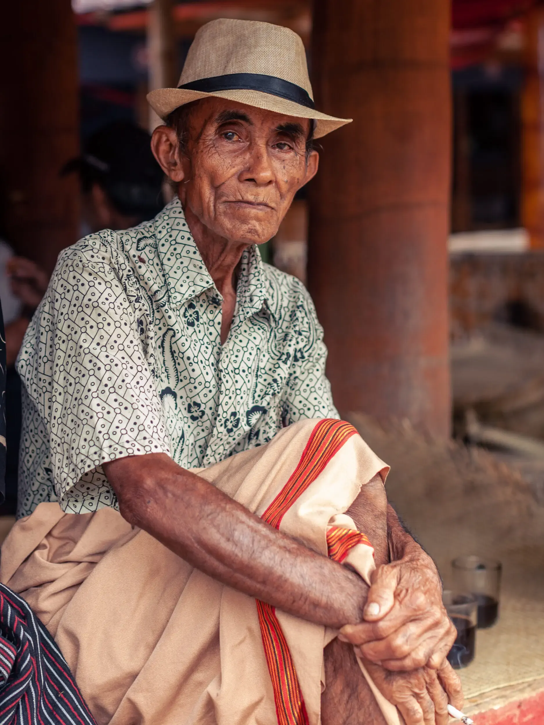 Portrait eines älteren Mannes mit Hut, Sulawesi