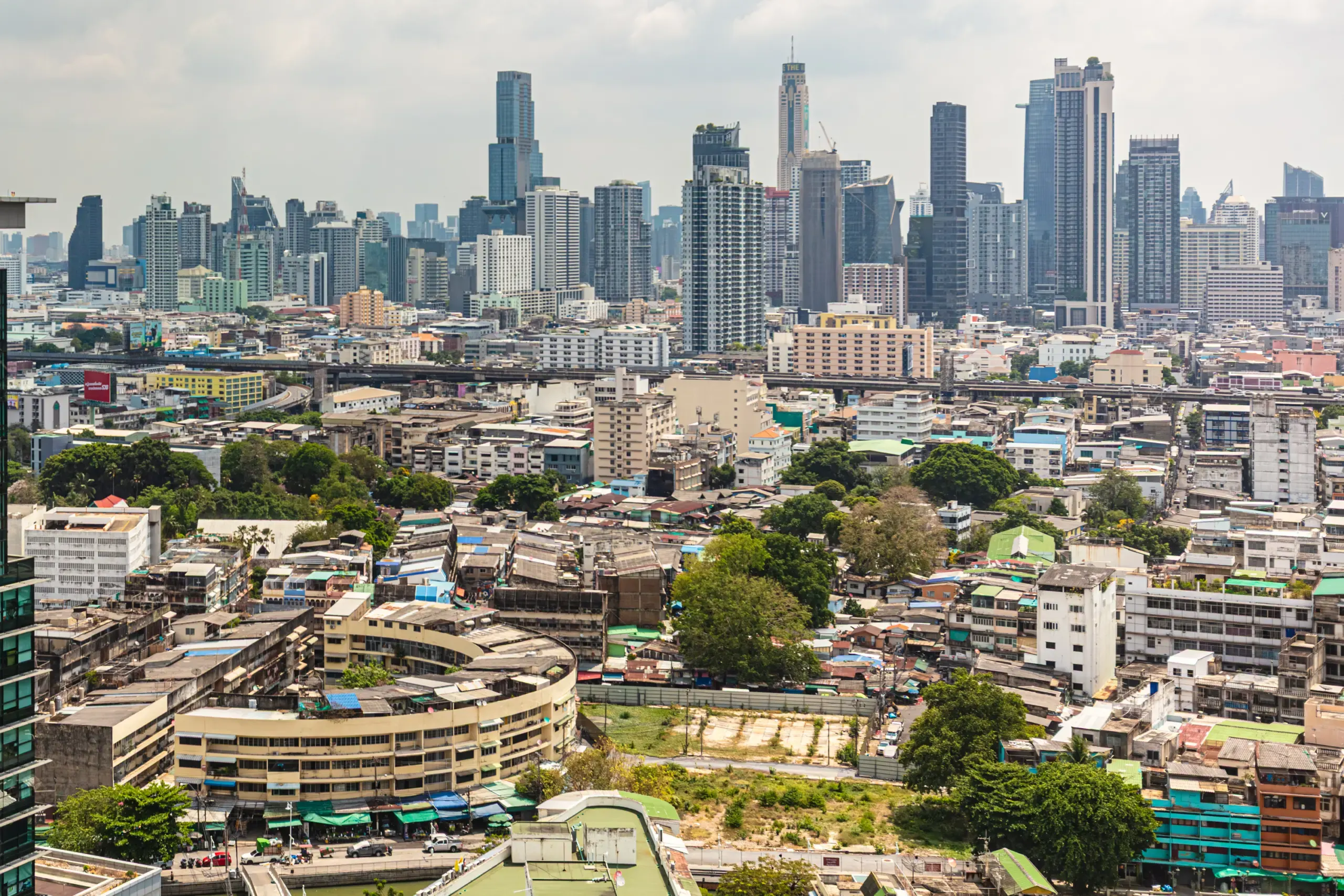 Skyline von Bangkok bei Tag